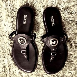 MICHAEL KORR - like new Sandles